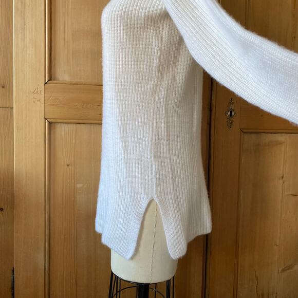 Saks Fifth Ave mock neck Cashmere Sweater - Picture 6 of 12